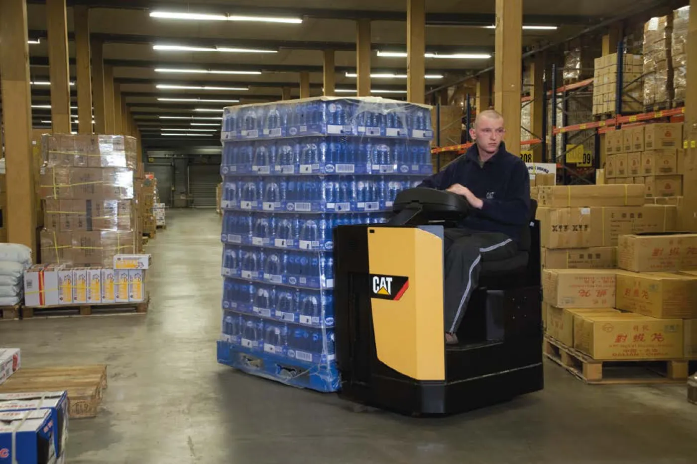 Cat® NPS20-30N2 elektromos raklapszállító targoncák – 2. kép