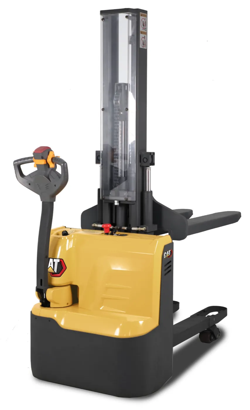 Cat® NSP12QLMI kompakt gyalogkíséretű raklapemelő targoncák, egytagú oszloppal – 4. kép